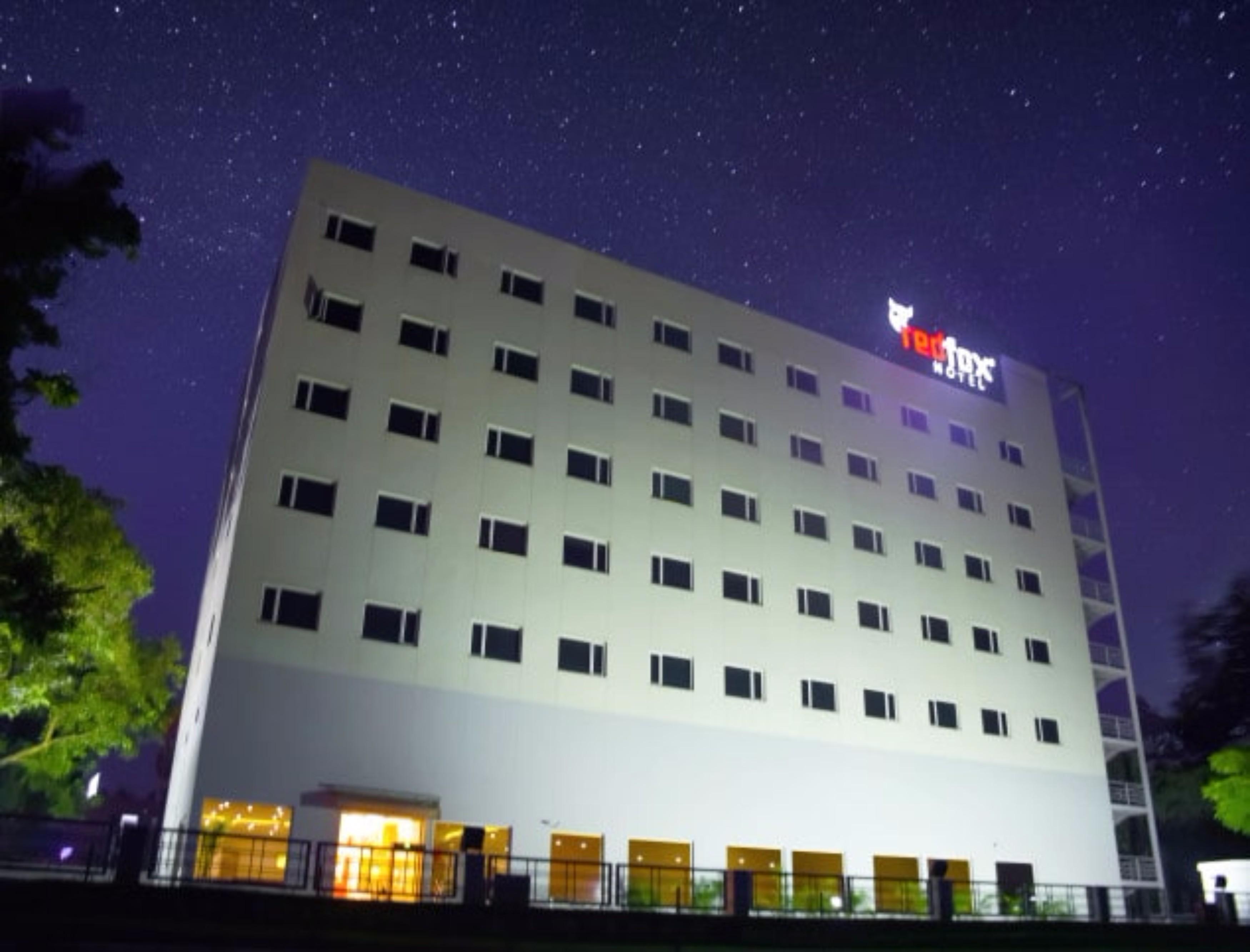 Red Fox Hotel, Chandīgarh Екстериор снимка