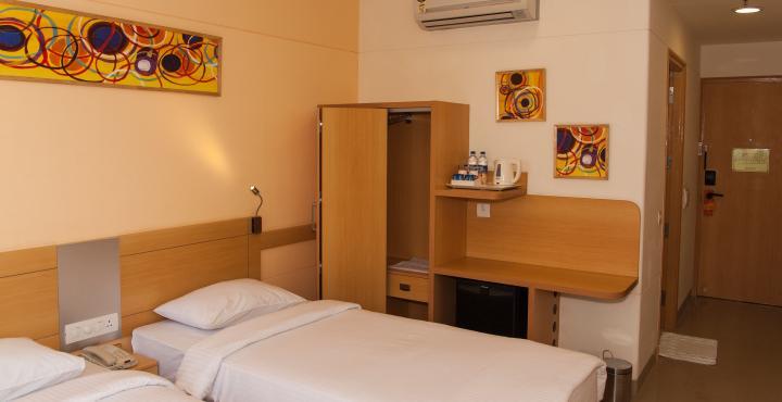 Red Fox Hotel, Chandīgarh Екстериор снимка
