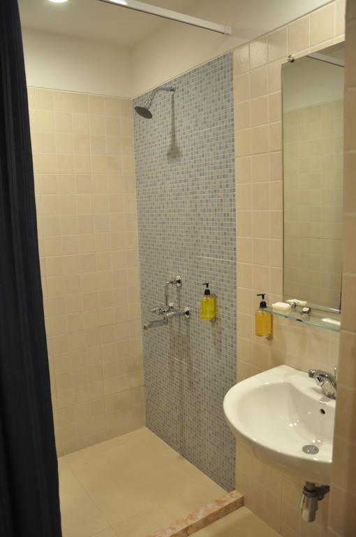 Red Fox Hotel, Chandīgarh Екстериор снимка