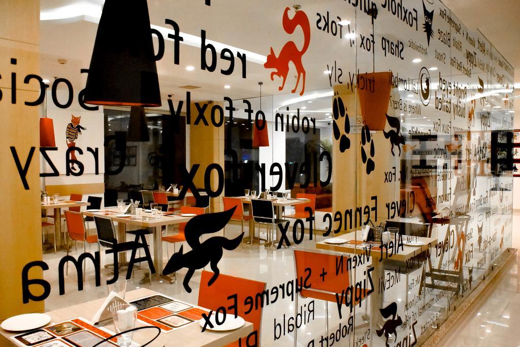 Red Fox Hotel, Chandīgarh Екстериор снимка