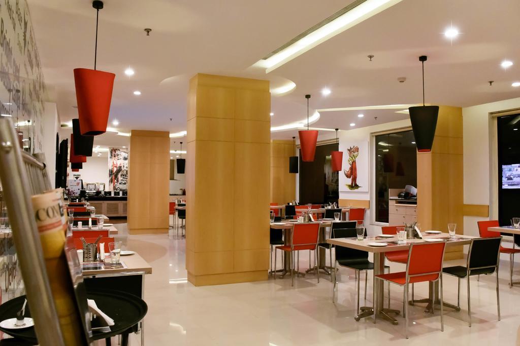 Red Fox Hotel, Chandīgarh Екстериор снимка
