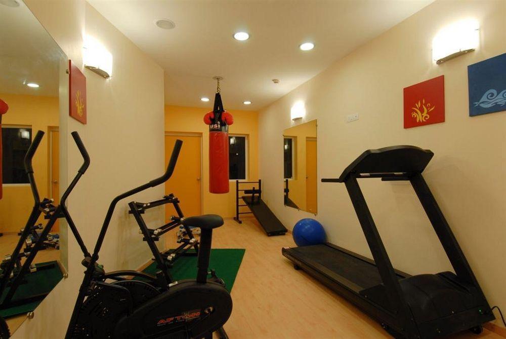 Red Fox Hotel, Chandīgarh Екстериор снимка